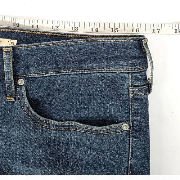 Levis 311 Shaping Skinny Jeans Womens 31 Dark Wash Blue Denim Stretch - Picture 9 of 12
